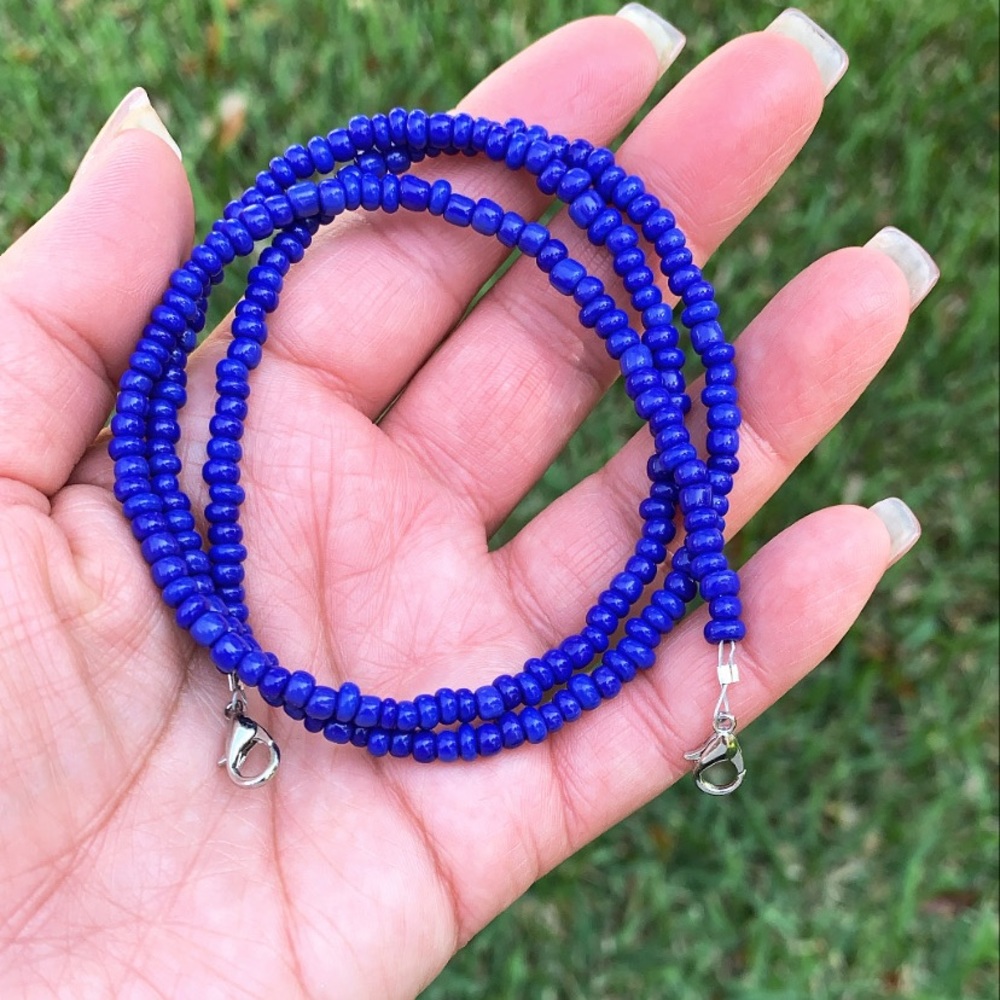 Beaded mask lanyard